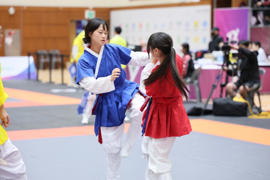 866f8b32eabf3369b36869b8f82a026f_1761026