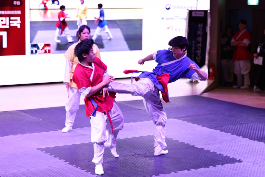 41e53b78b0110093bb37beb5fe49836b_1765160