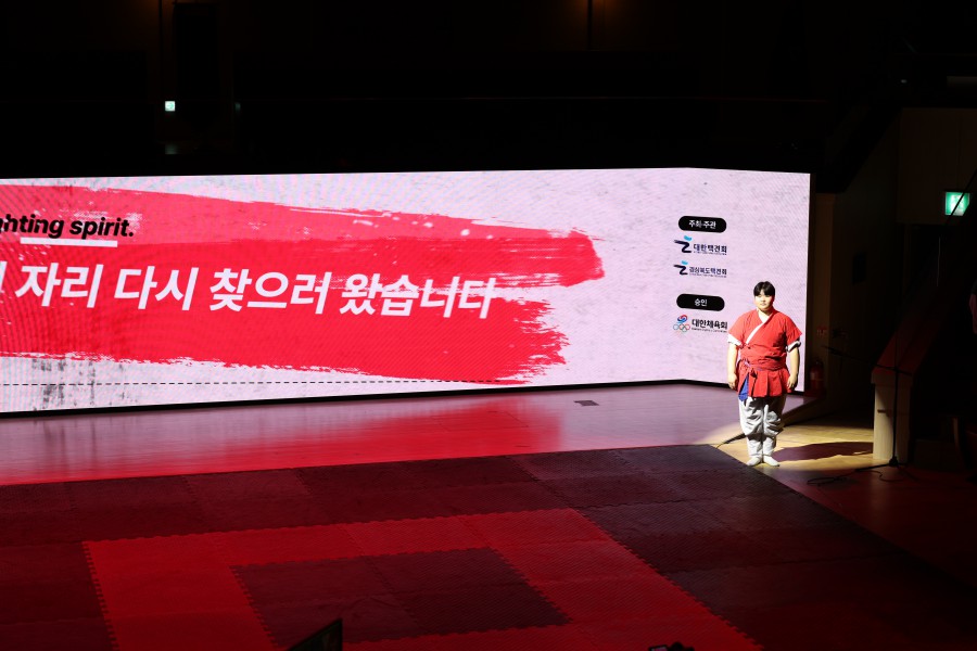 41e53b78b0110093bb37beb5fe49836b_1765160