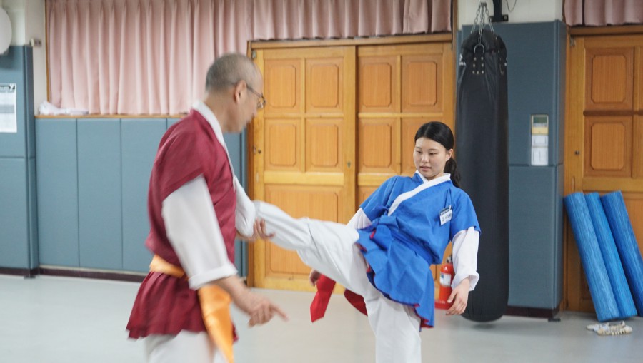 c8768b1d89300afc850bf55632de0fc6_1765933