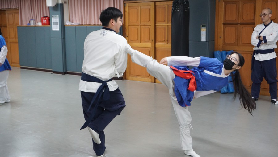 c8768b1d89300afc850bf55632de0fc6_1765933