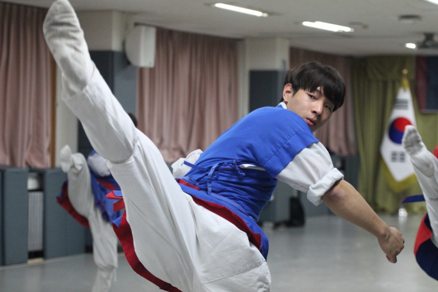 c8768b1d89300afc850bf55632de0fc6_1765933