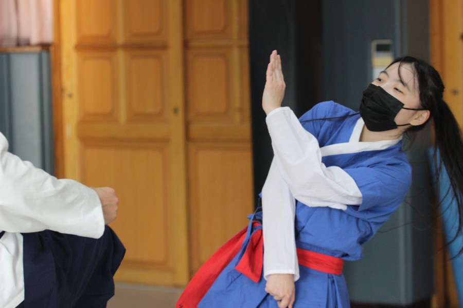 c8768b1d89300afc850bf55632de0fc6_1765933