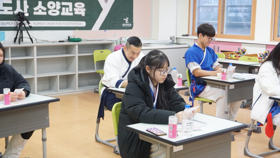 8c5f9bb9818caada3f294ee69145bce3_1768288