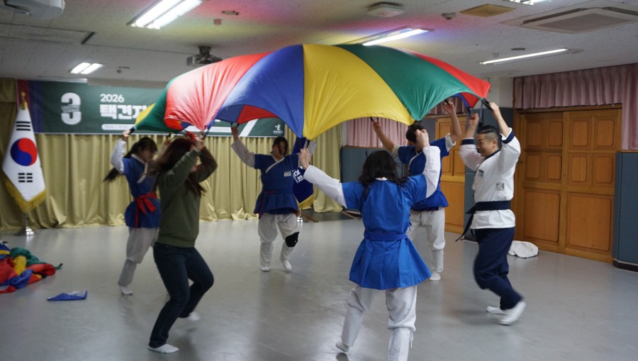 8c5f9bb9818caada3f294ee69145bce3_1768288