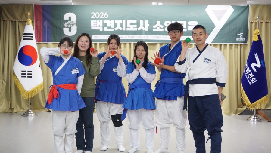 8c5f9bb9818caada3f294ee69145bce3_1768288